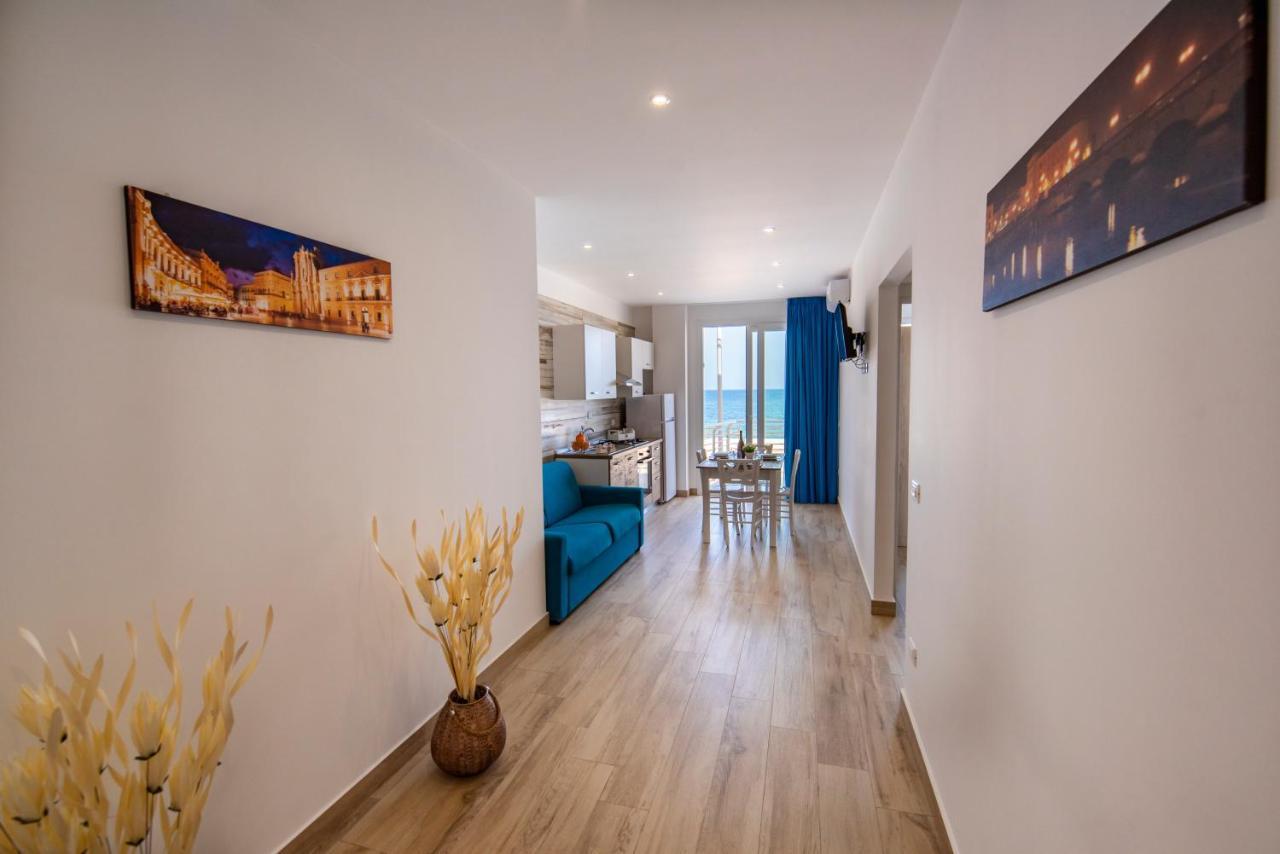 White Apartments & Spa Avola Ngoại thất bức ảnh