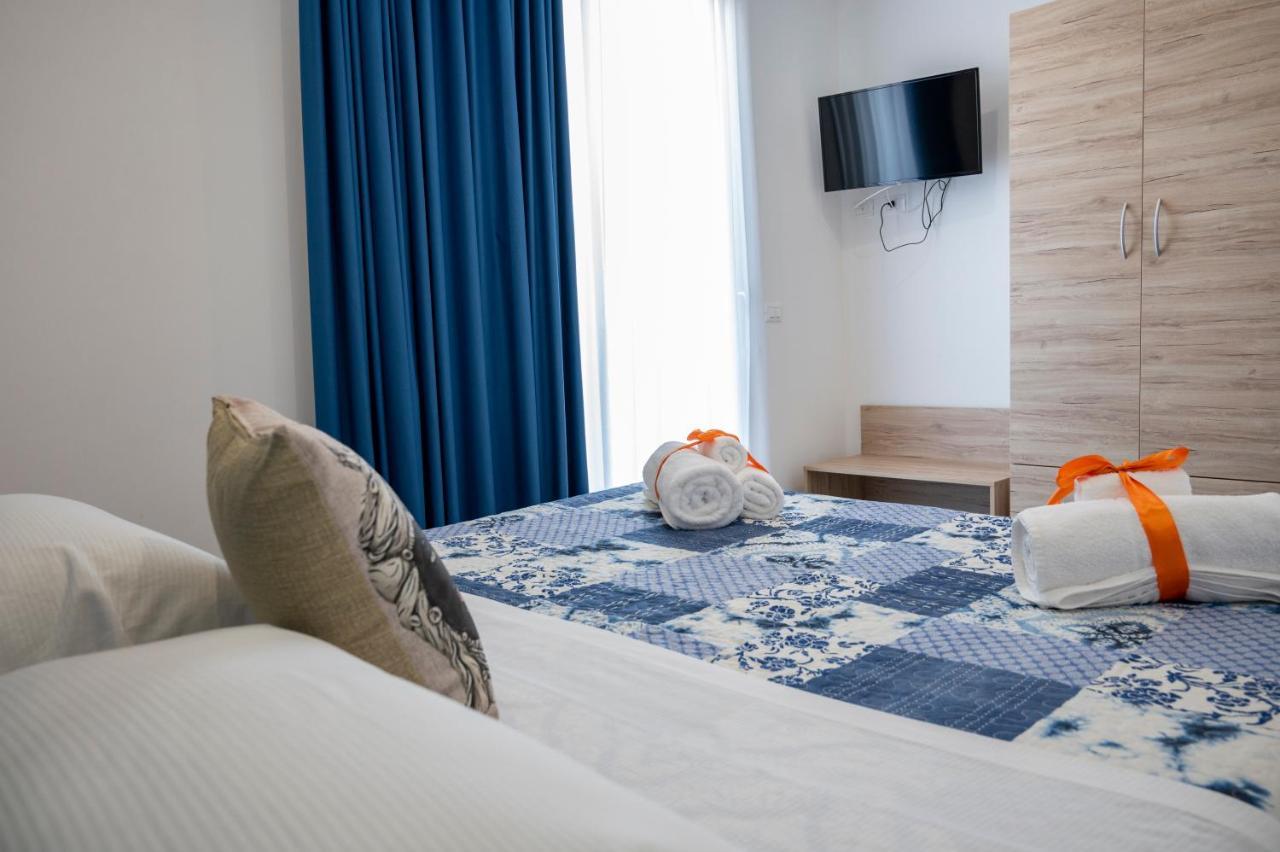 White Apartments & Spa Avola Ngoại thất bức ảnh