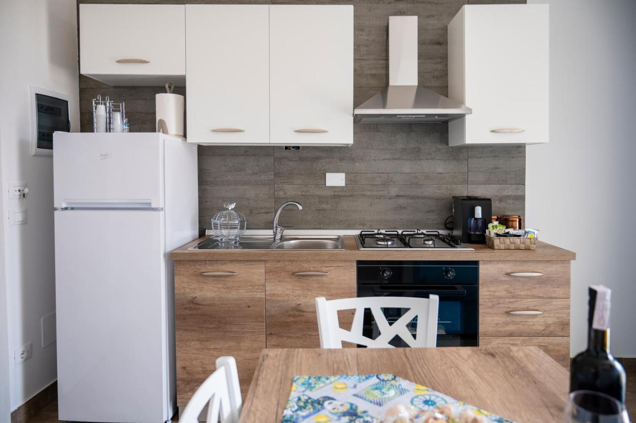 White Apartments & Spa Avola Ngoại thất bức ảnh