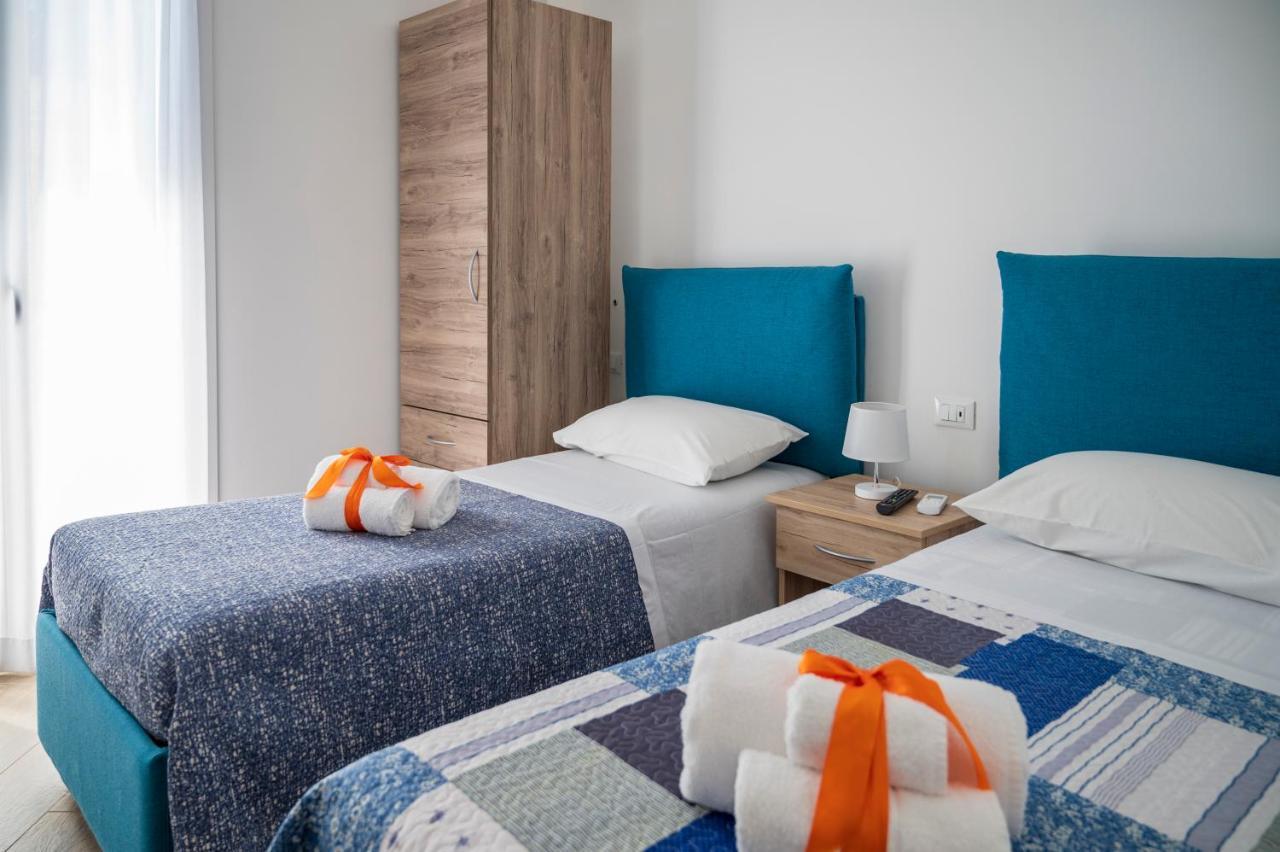 White Apartments & Spa Avola Ngoại thất bức ảnh